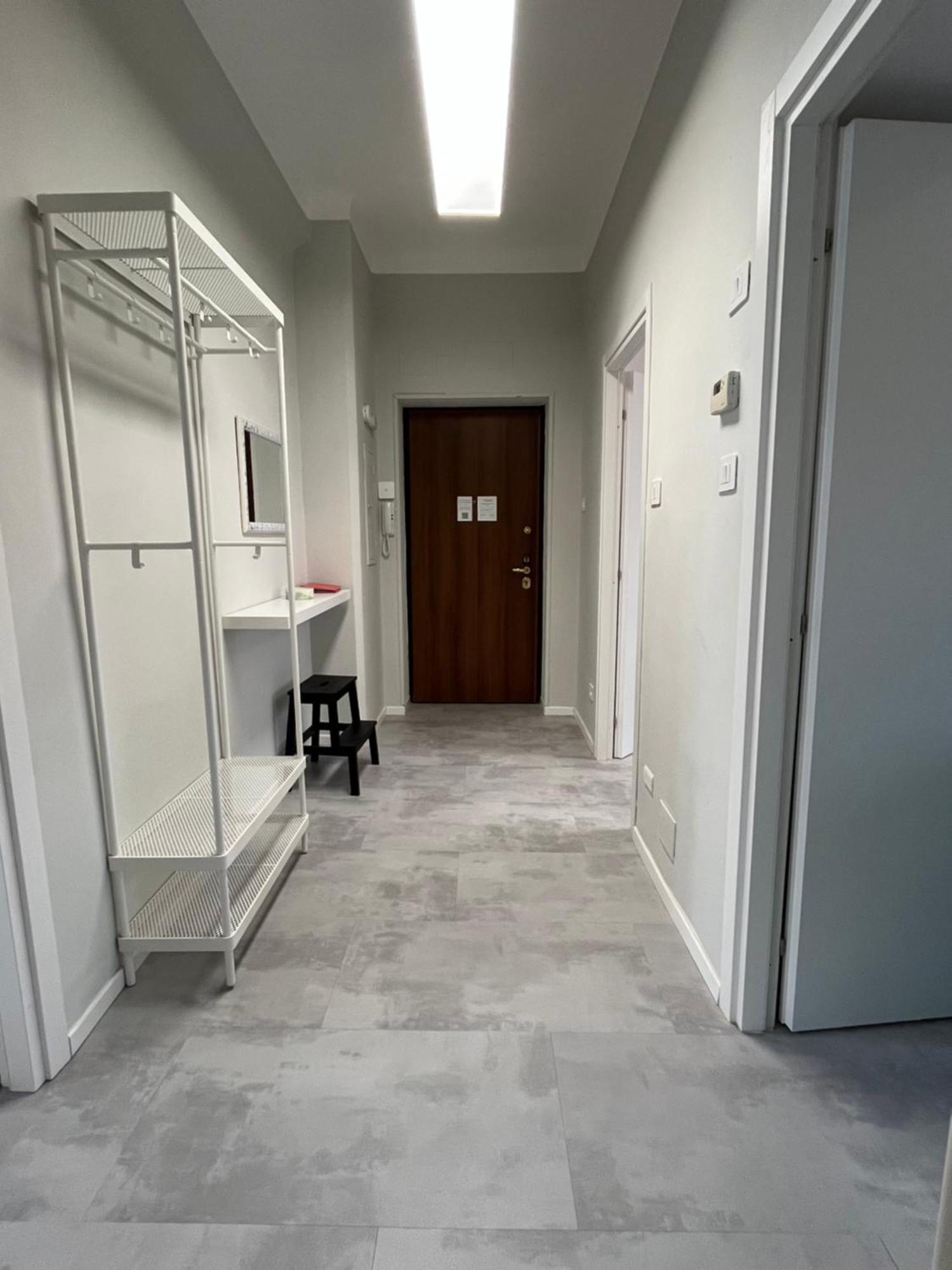 Giacomino Apartment Central Station ミラノ エクステリア 写真