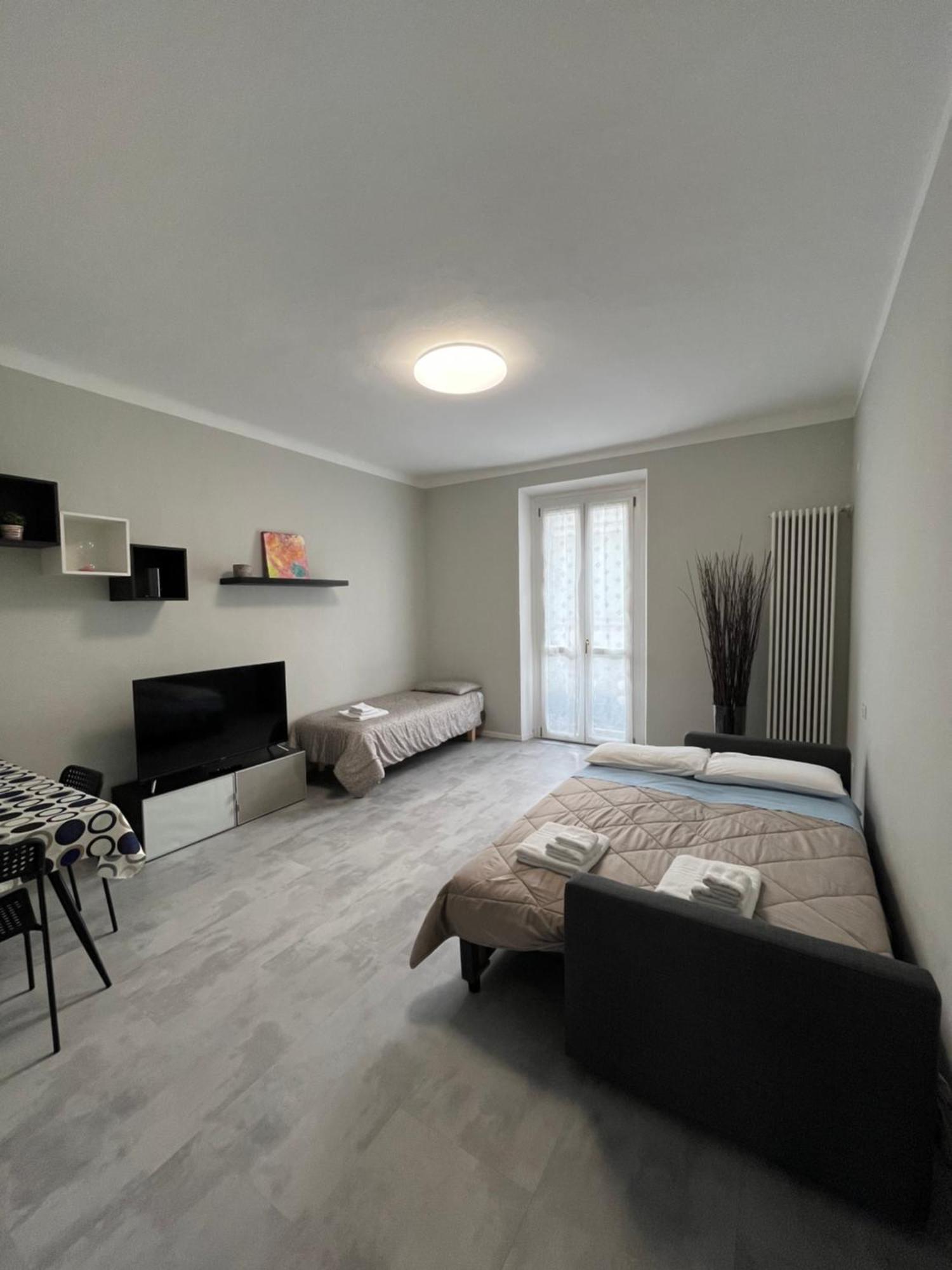Giacomino Apartment Central Station ミラノ エクステリア 写真